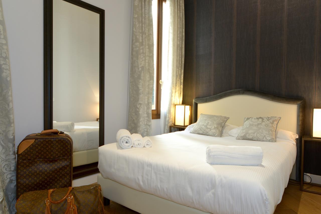 Residence La Fenice Venezia Esterno foto