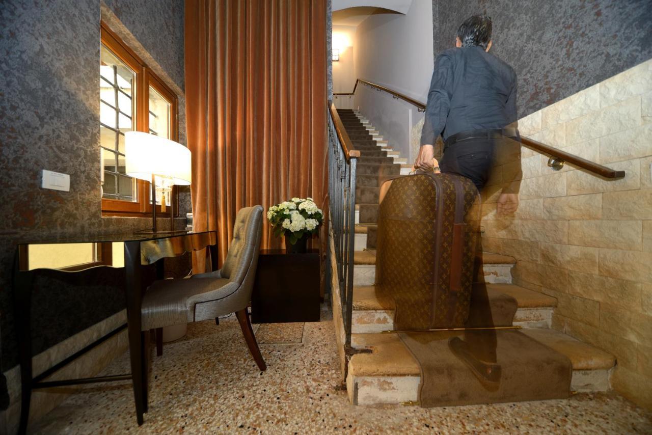 Residence La Fenice Venezia Esterno foto