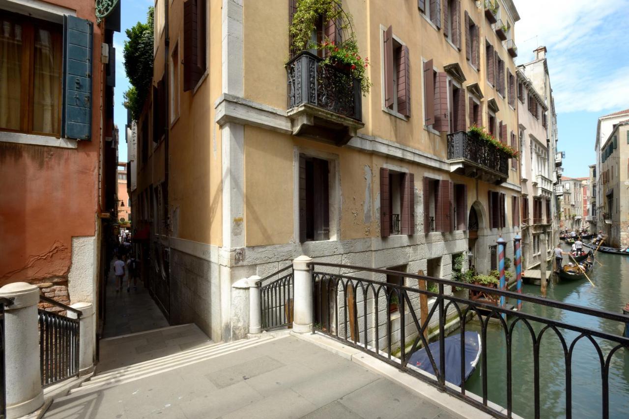 Residence La Fenice Venezia Esterno foto